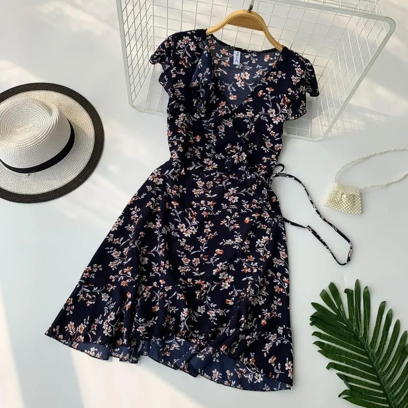 Летнее женское платье в горошек с цветочным принтом кружевное мини стиле бохо