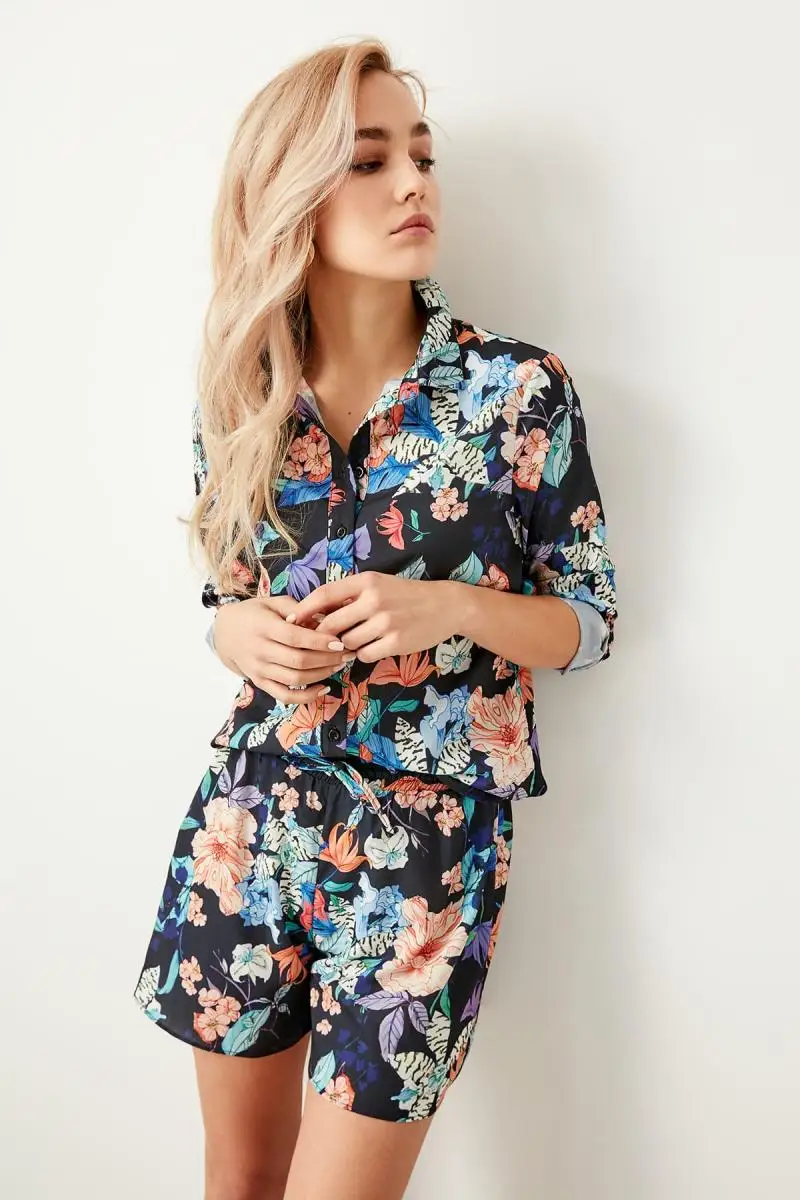 Trendyol Multicolour Pattern Shirt TWOSS19DU0103 |