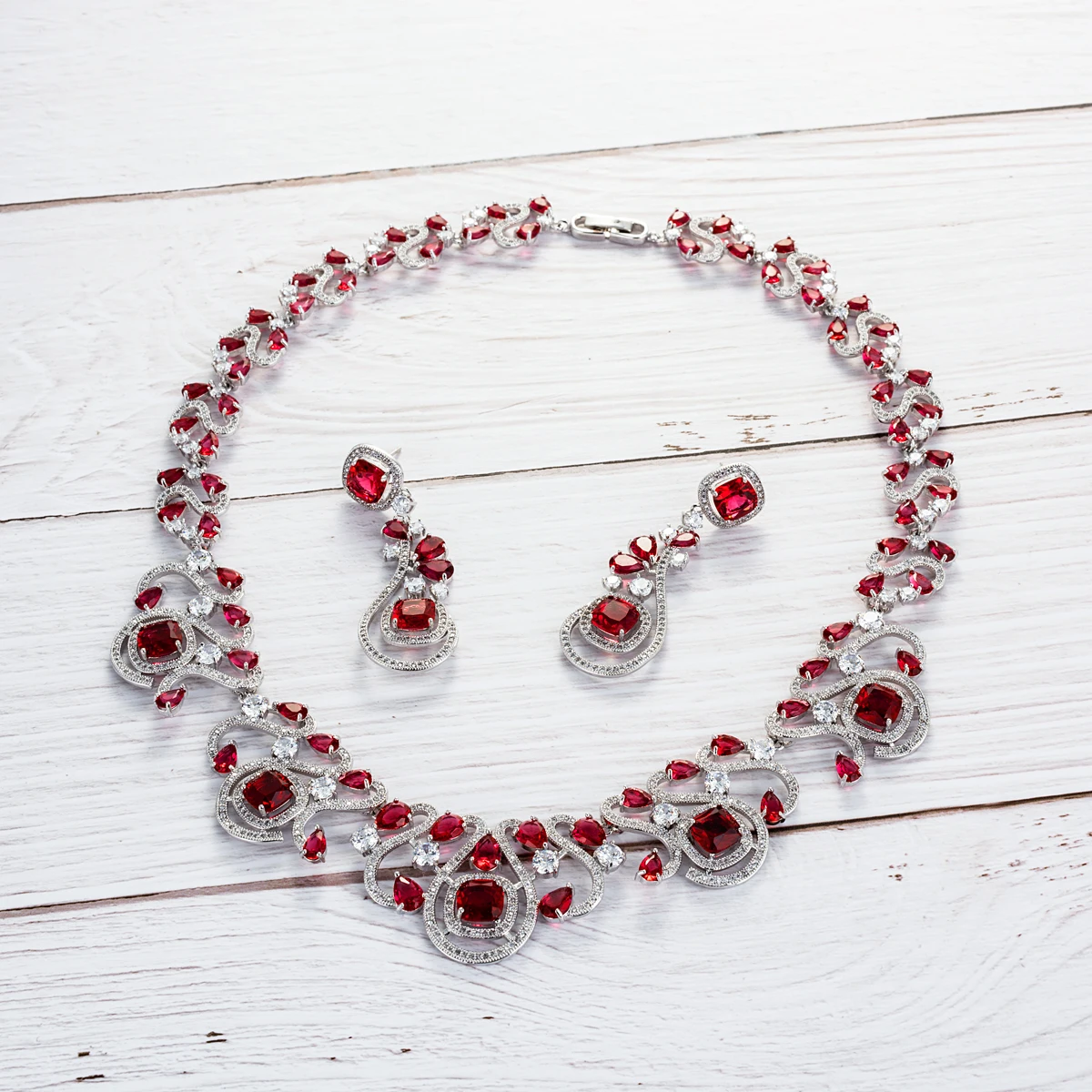Комплект ювелирных украшений для женщин Hyperbole, свадебное ожерелье и серьги с кристаллами кубического циркония, для выпускного вечера, CN10161