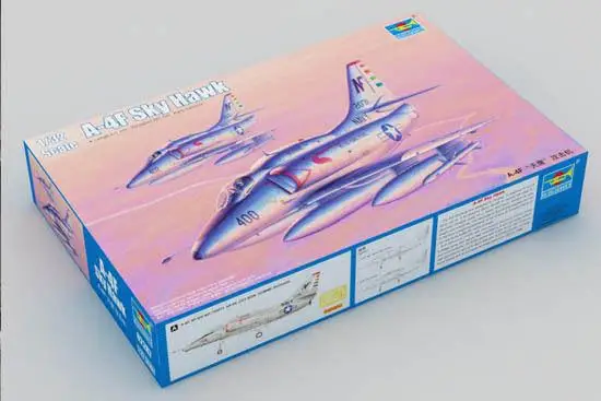 Trumpeter 1/32 02267 A 4F Skyhawk|Наборы для сборки моделей| |