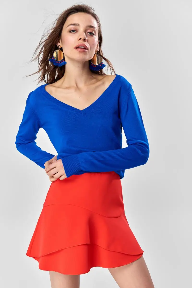 Trendyol Saks вязаный свитер с v-образным вырезом TCLAW18MY0024 |