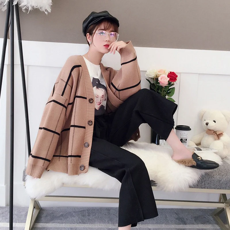 

Autumn Thicken Cardigans Sweater Coats 2020 New Fashion Plaid V-Neck Knitted Sweater Casual Loose Plus Size Women Sweater Jacket