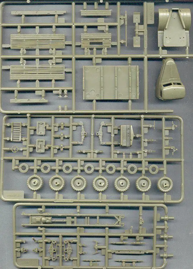 Грузовик Trumpeter 1/72 01101 года в стиле оверсайз | Игрушки и хобби