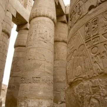 Иероглифные колонны в храмовом холле hypostyle Karnak Temple East Bank Luxor Egypt от Cindy Miller Hopkins