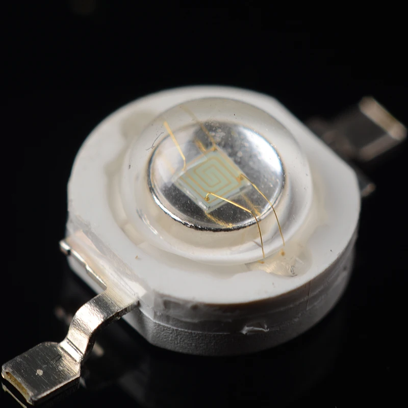 

10pcs lot Real Full Watt 1w 3W Green light High Power LEDs Chip LED lamp Bulb Diodes SMD 110-120LM For Spot light Downlight