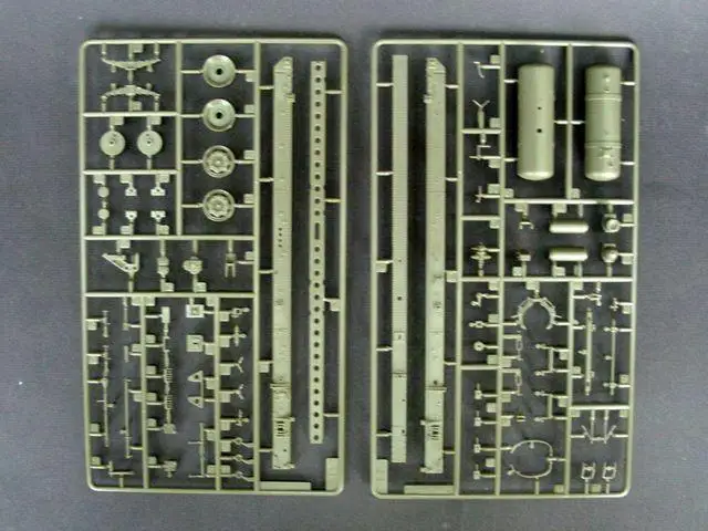 Trumpeter 1/35 00204 SA-2 Missile on Transport Trailer | Игрушки и хобби