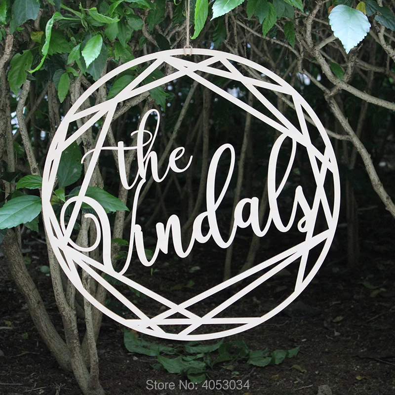 Персонализированный настенный знак с фамилией белый акриловый свадебный