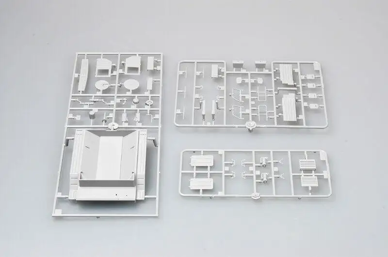 Трактор Trumpeter 1/35 01005 KZKT 537L|Наборы для сборки моделей| |