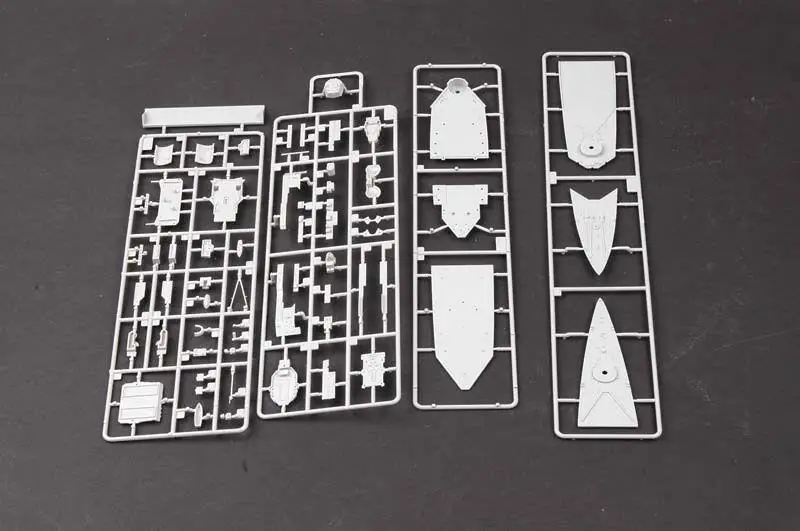 Trumpeter 1/700 05765 HMS Battle Cruiser Renown 1945|Наборы для сборки моделей| |
