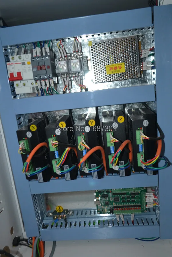 3.0kw шпинделя 4 оси фрезы для гравировки машина Деревообработка 1325 2030 ЧПУ с CE