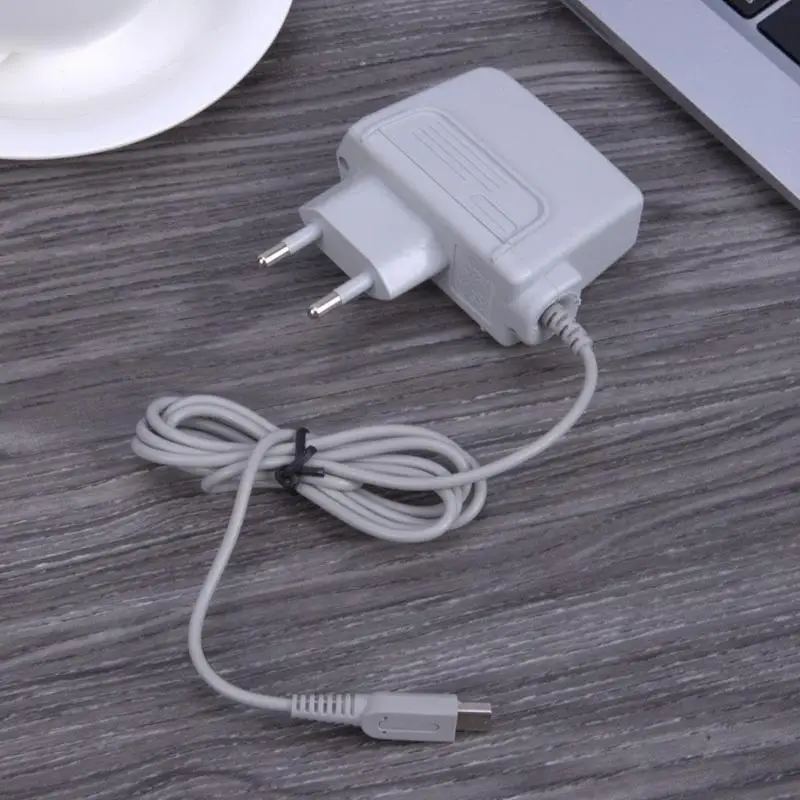 Зарядное устройство с адаптером переменного тока для игровой консоли Nintendo