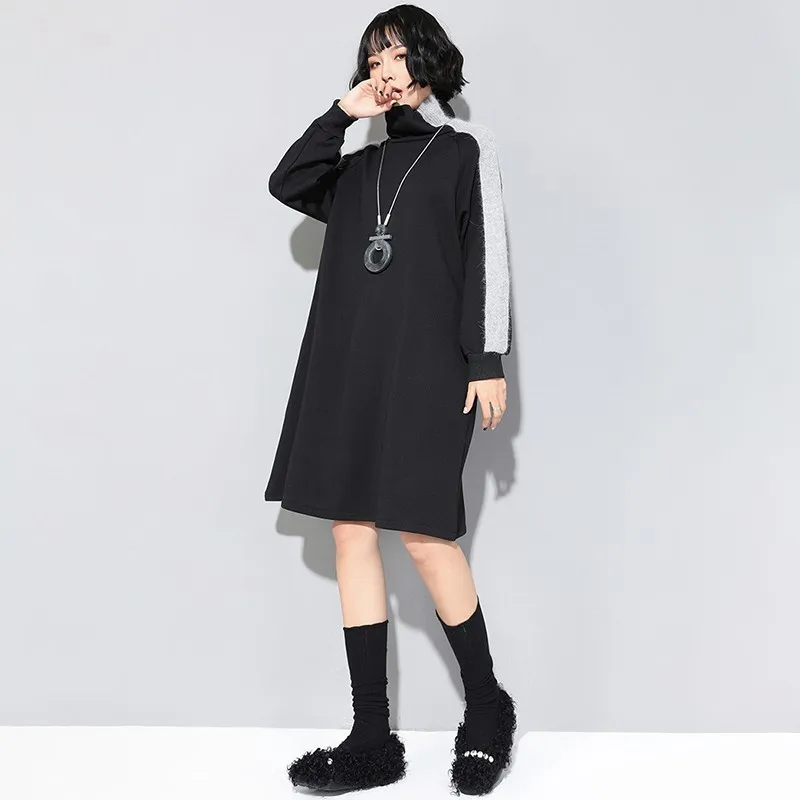 Женское платье с кроличьим мехом TWOTWINSTYLE Осеннее черное белое лоскутное до колена