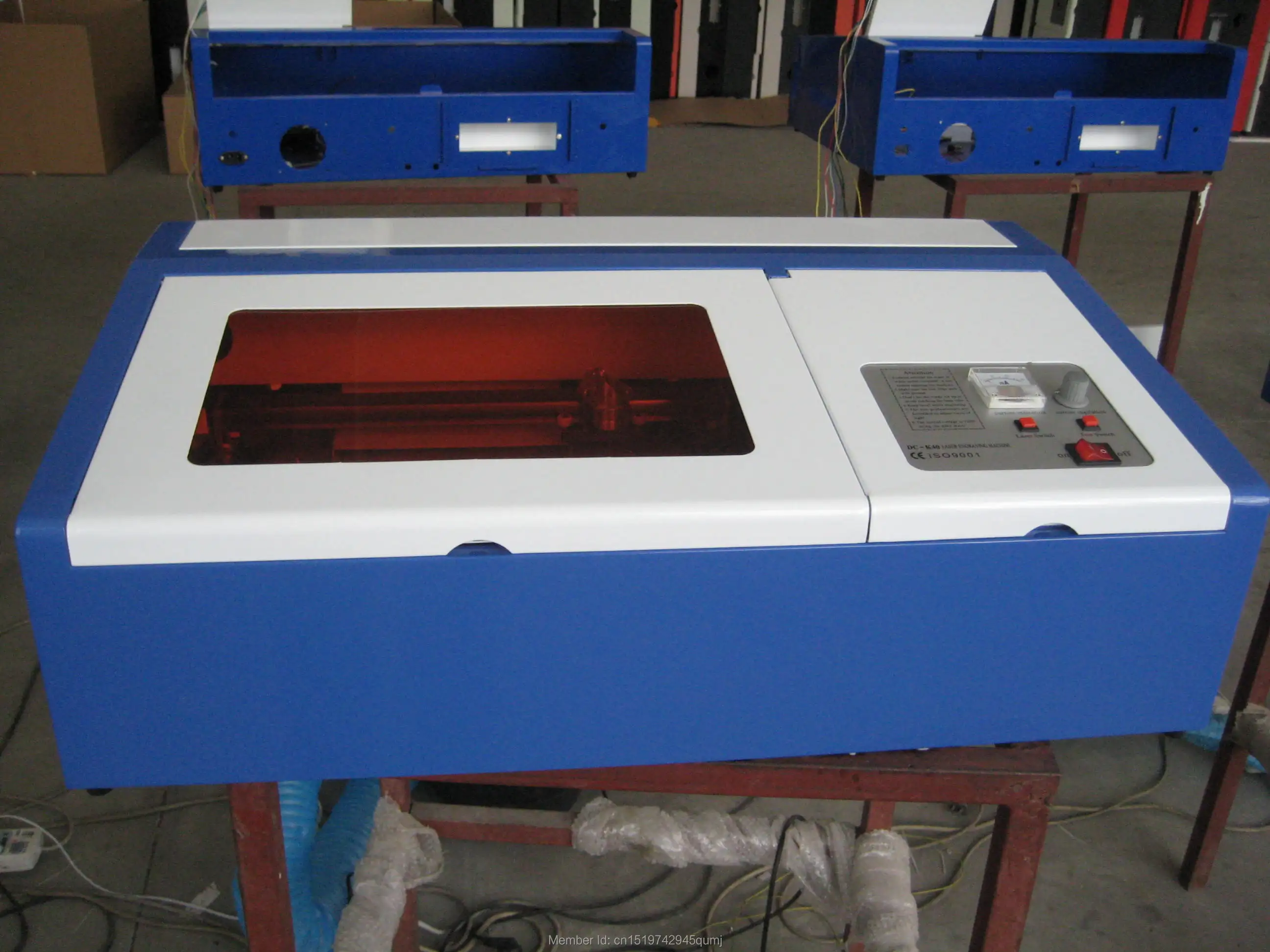 3020 co2 laser engraving machines laser cutting machines for rexine plywood , acrylic , rubber stamp , cloth felt enlarge