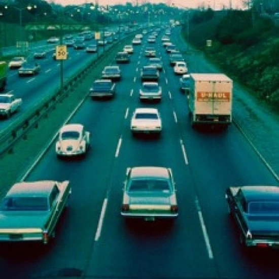 США Нью-Йорк штат движение вдоль Long Island Parkway плакат печать (18x24) | Дом и сад