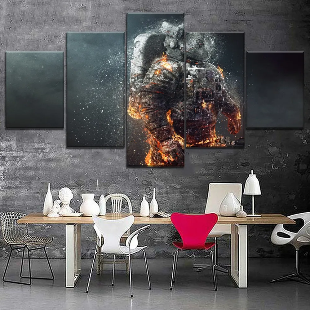 Картина на холсте с изображением космонавта для гостиной 5 панелей | Дом и сад