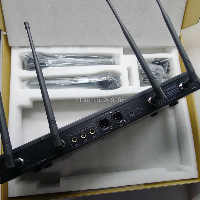 Boutique Recommend Baomic BM-8300 UHF TRUE DIVERSITY Wireless Microphone Professional Karaoke Engineering Dedicated 630-660MHz |