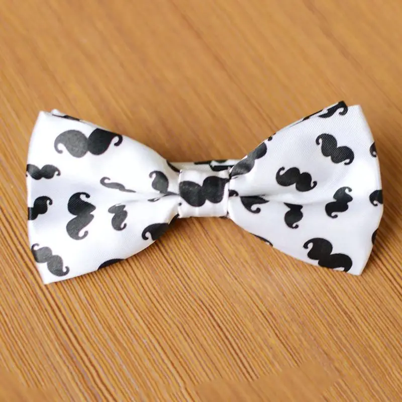 Модное мужское платье смокинг с галстуком бабочкой для фортепиано принтом