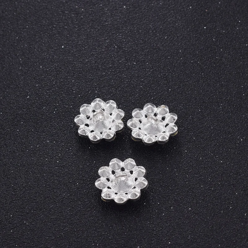 

50pcs/lot 20mm round shape flower clothing crystal buttons decorations for wedding rhinestones appliques for garment Sew on