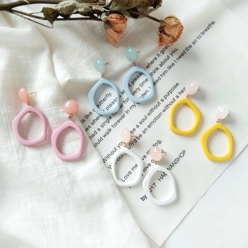 1 пара ажурных мраморных серег капель большие карамельные геометрические