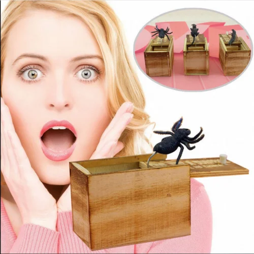2019 Wooden Prank Spider Surprise Scare Box Hidden in Case Trick Play Joke Horror Toy Funny Practical Gag Random Style | Игрушки и хобби
