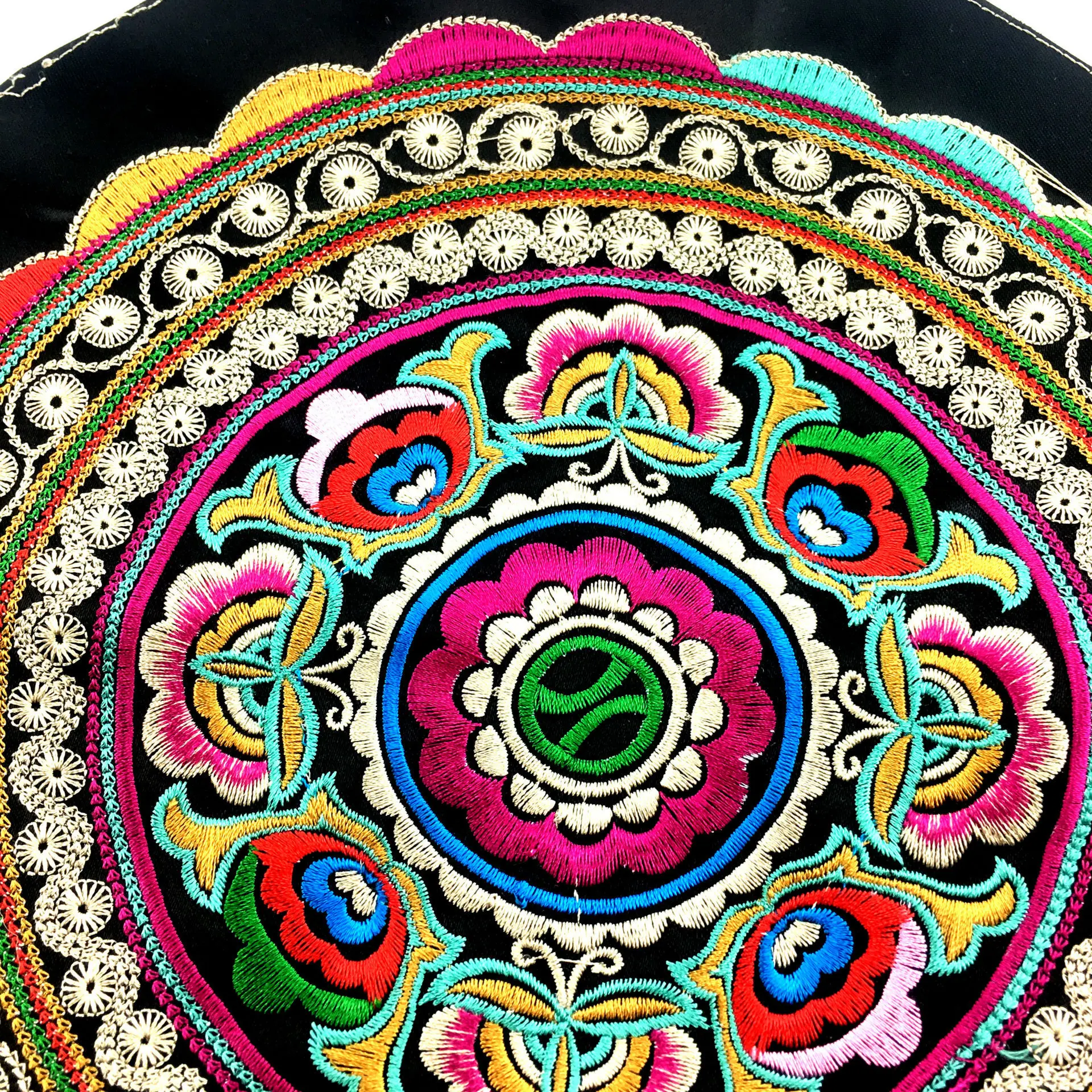BOHO Мода Большие круглые Мандала с вышивкой патчи Китайская народная цветок