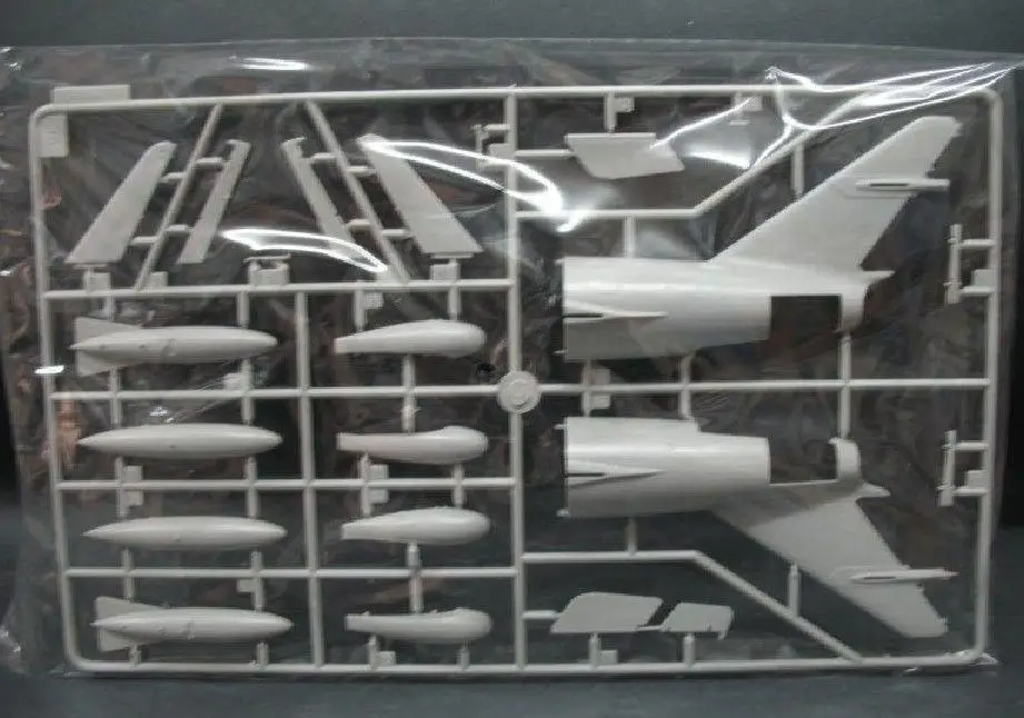 Trumpeter 1/48 02806 Mikoyam-Gurevi ch MiG15 bis Fagot-B | Игрушки и хобби