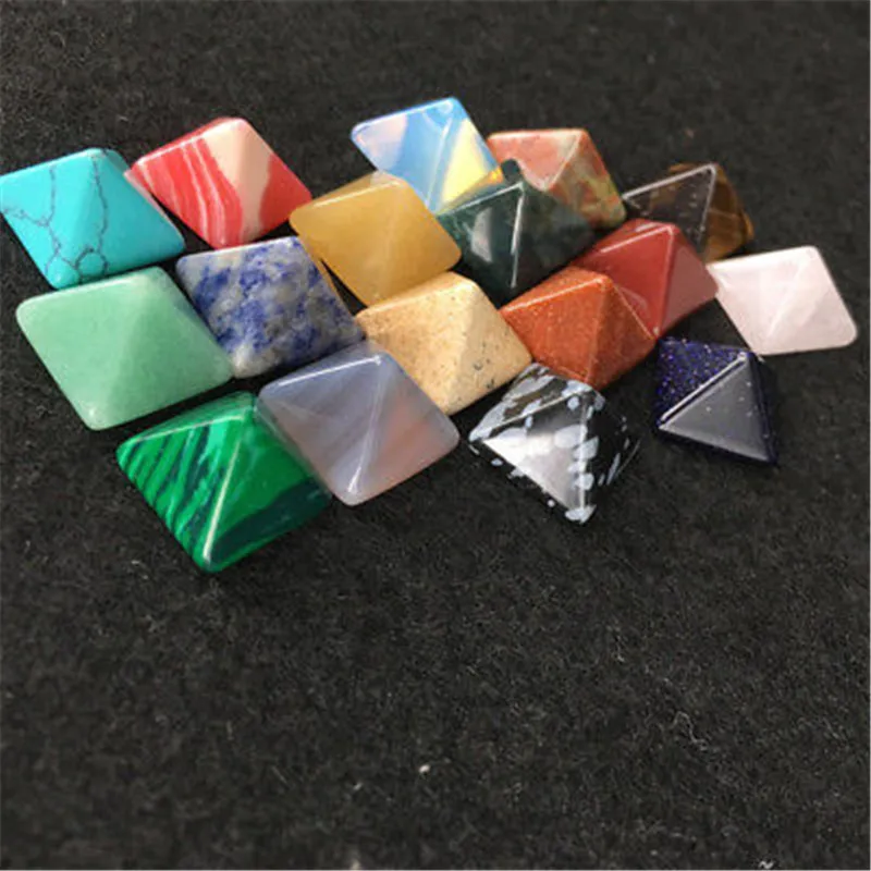 Набор красивых красочных камней в виде пирамиды чакр 7 шт. набор кристальных
