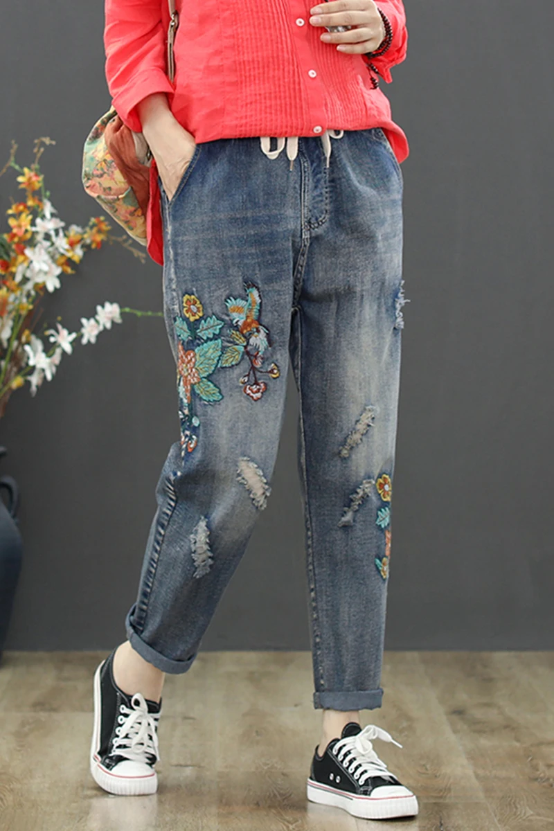 

Fashion Women Jeans Blue Floral Embroidery Harem Pants Washed Denim Pants Female Spring Summer Loose Casual Ripped Holes Jeans