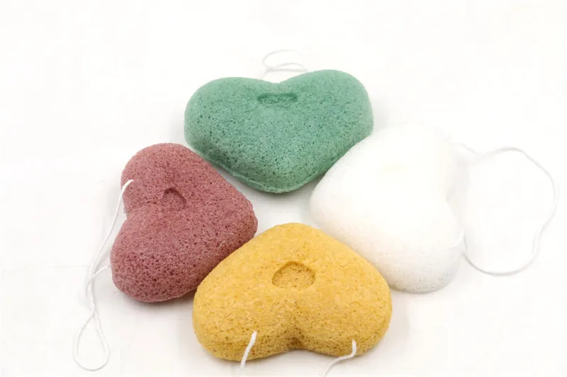 

50pcs/lot Heart Shape 100% Natural Charcoal Konjac Facial Sponge Facial Wash Cleaning Puff 85*60*25mm With English Package