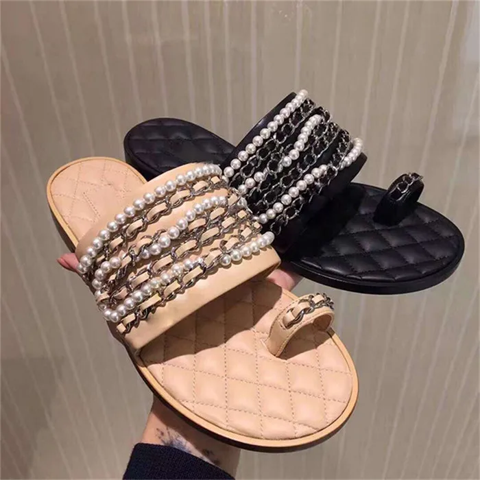 

Pearls Summer Slippers Metal Chain Open Toe Rhombus Leather Outside Slip On Soft Flat Slides Beach Shoe Casual Woman Beach Flop