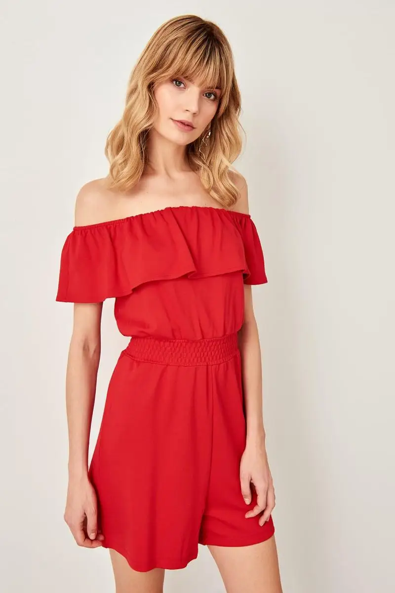 Trendyol красный трикотажный комбинезон с рюшами TWOSS19VG0164 |