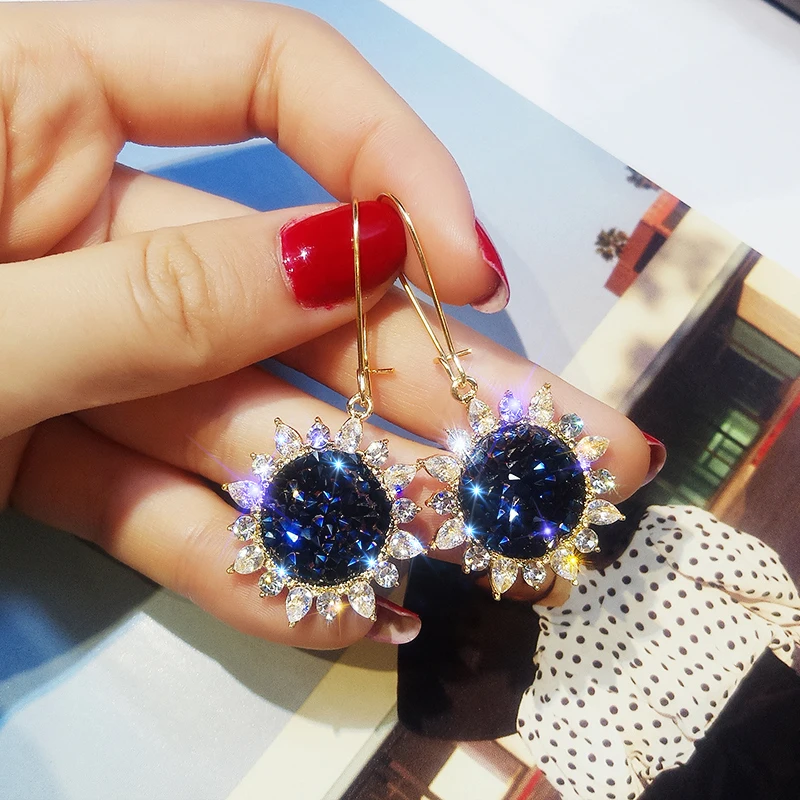 

New personal cold wind retro long sunflower earrings feminine temperament Korean personality ear earrings