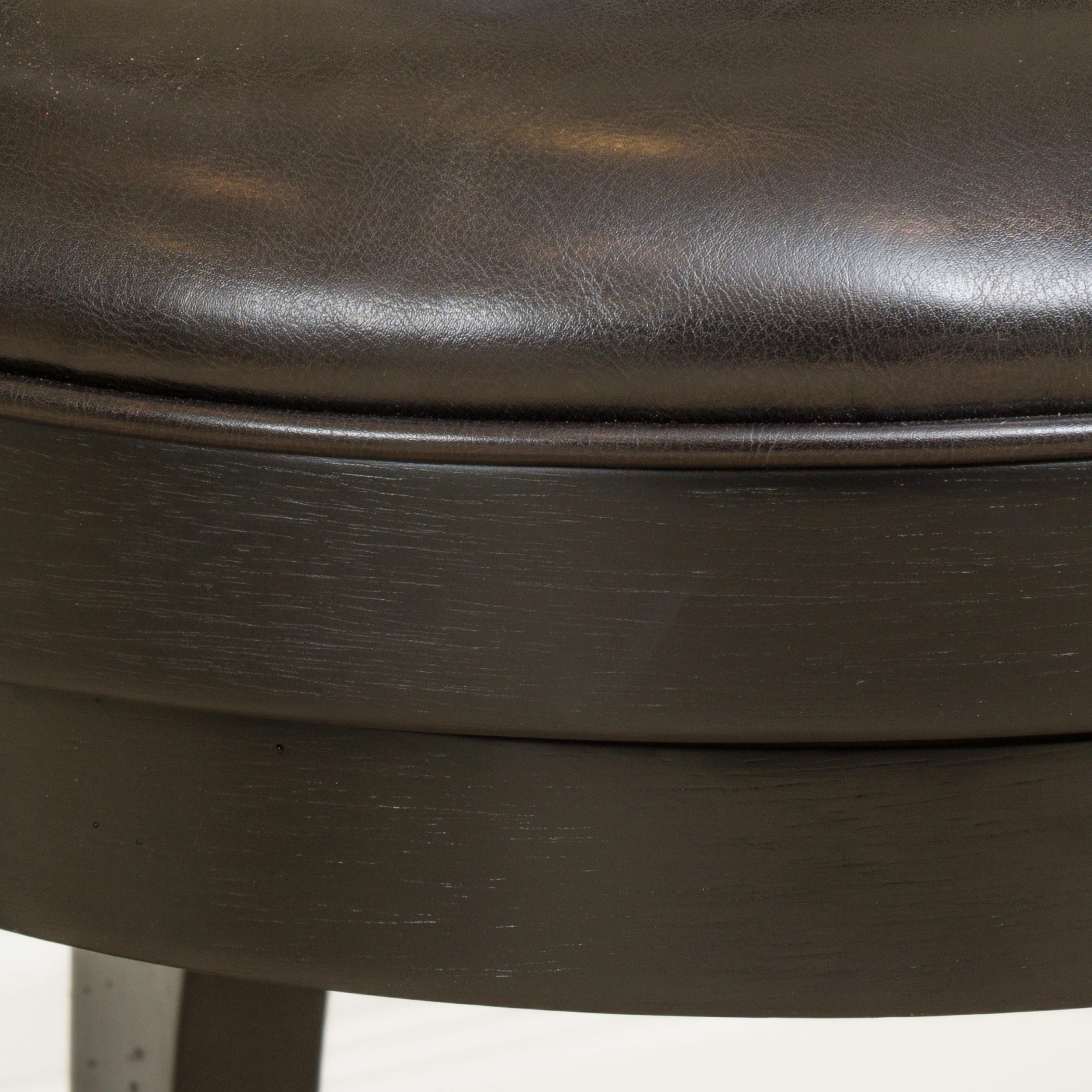 Cody 25 дюйма вооруженных эспрессо кожа поворотный счетчик табурет |