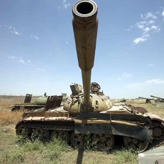 Русский T-55 основной боевой танк плакат печать (34x23) | Дом и сад