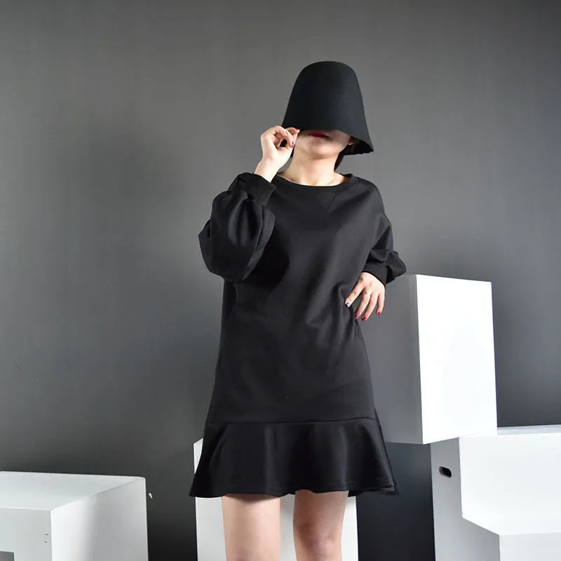 LANMREM 2020 New Spring Round Neck Flare Long Sleeve Black Grey Loose Reffles Big Size Mini Dress Women Fashion Tide JD946 | Женская