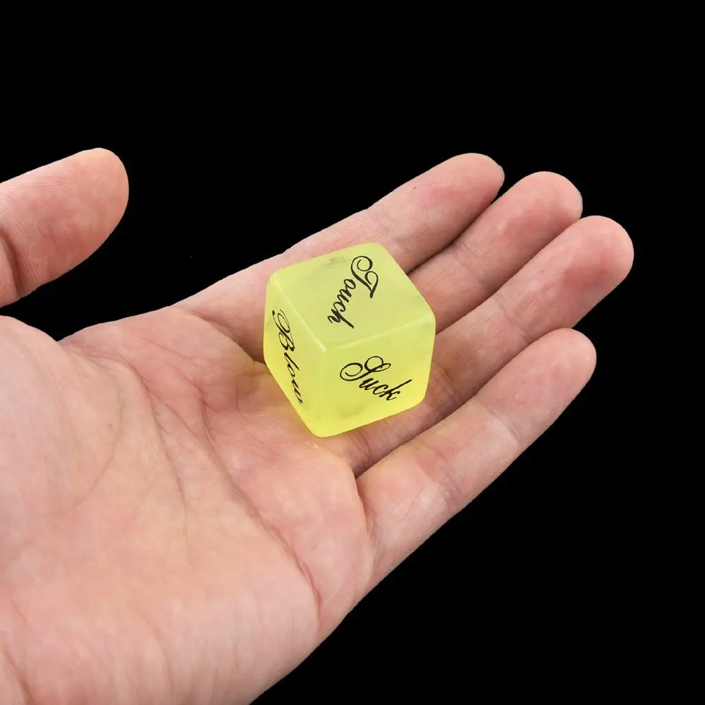 

2Pcs/set New Trade English Luminous Dice 2.4cm