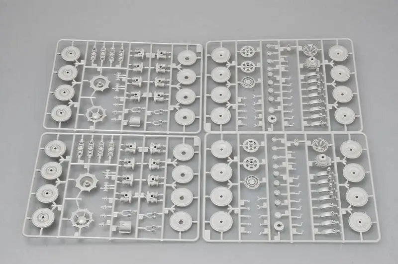 Немецкий супертяжелый Танк Trumpeter 1/35 00384 | Игрушки и хобби