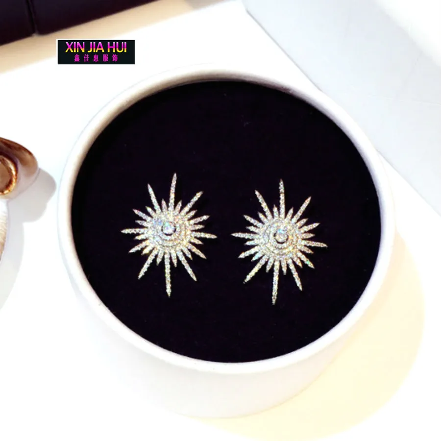 New Pattern Fashion Korea Earrings For Women Luxurious Trend Flicker Rhinestone Temperament Ear Nail Eardrop Woman Jewelry | Украшения и