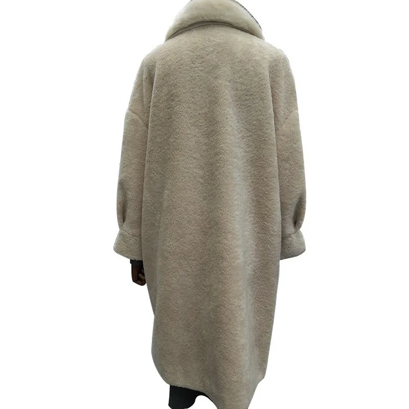 TWOTWINSTYLE искусственный мех ягненка пальто Для женщин с длинным рукавом норки