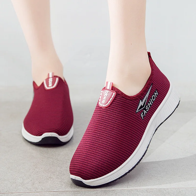 Легкие кроссовки UPUPER женская обувь на вулканизированной подошве дышащая