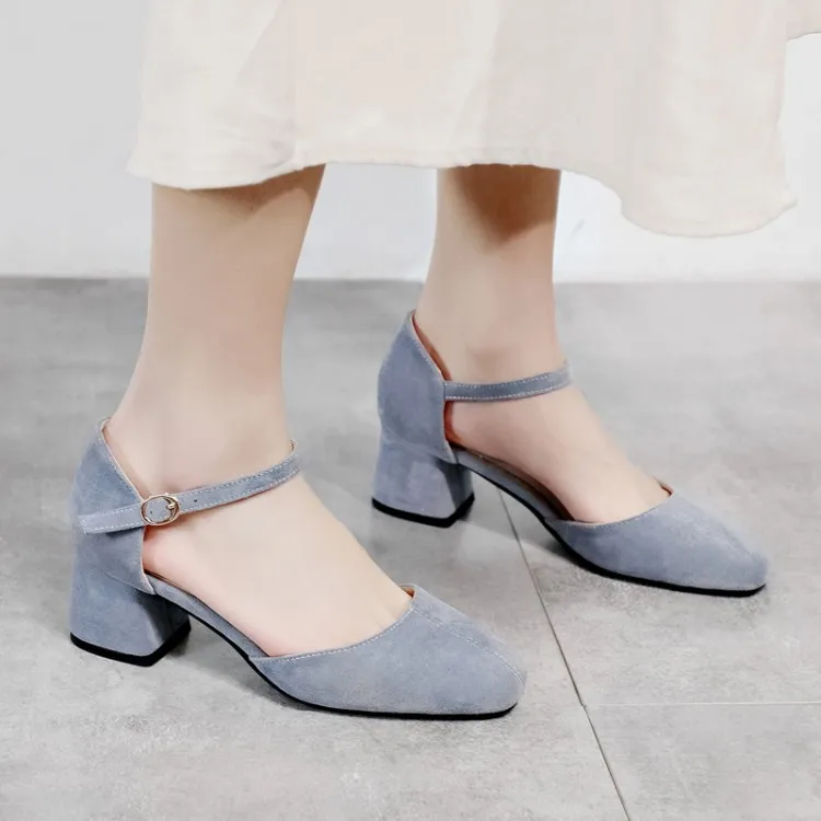 Женская Повседневная обувь из флока босоножки на среднем каблуке с закрытой