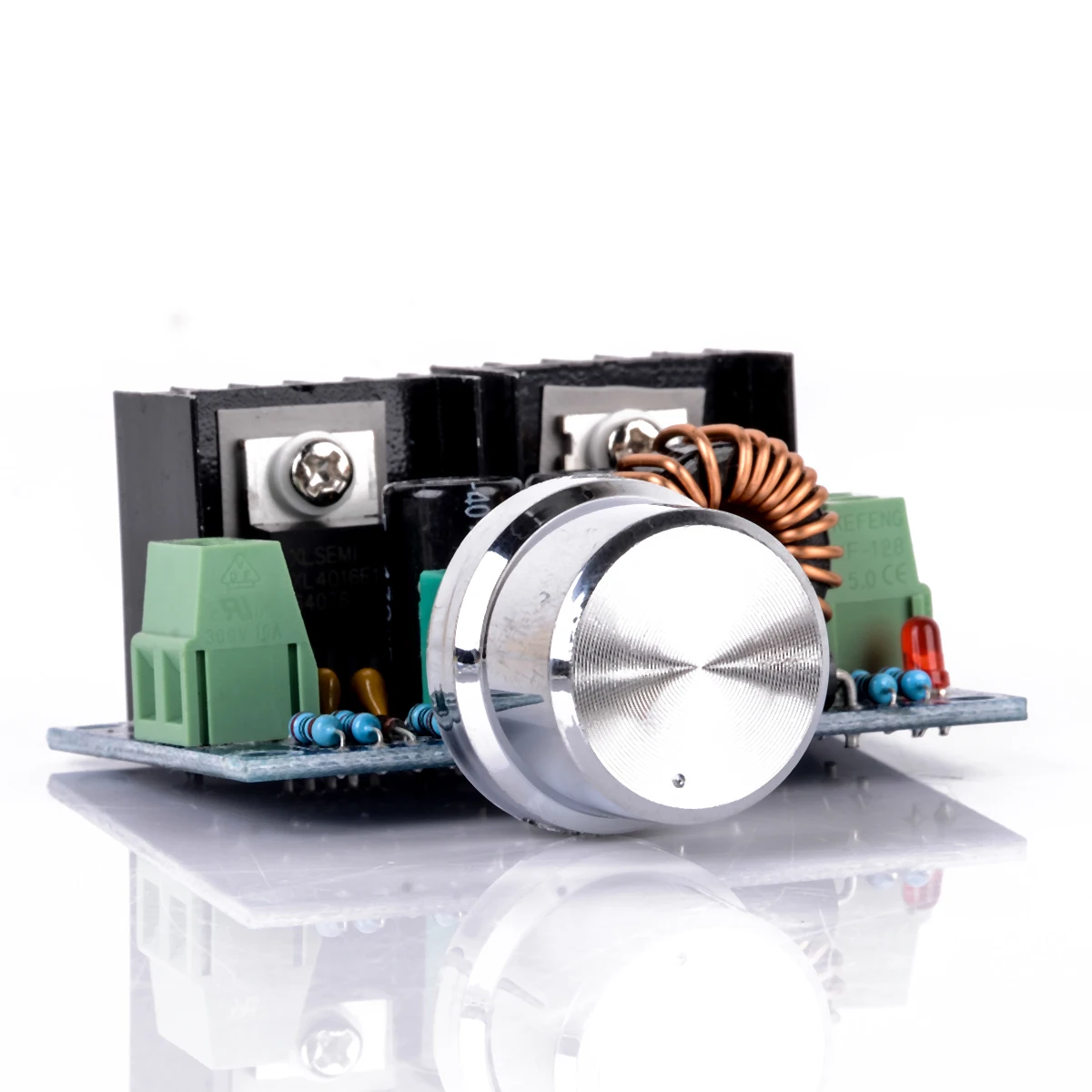 Для ступенчатого понижения Напряжение Мощность модуль PWM Регулируемый DC 4 40V до 1 25