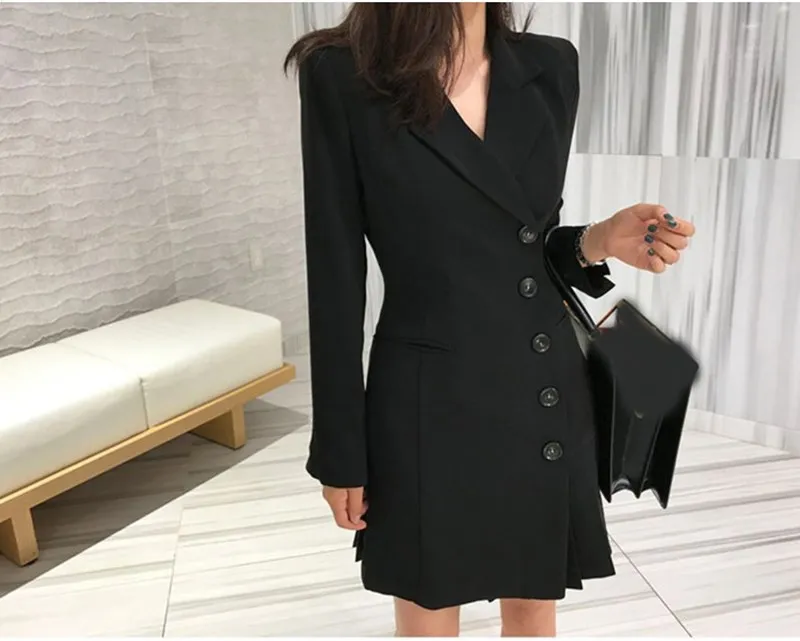 Женское офисное платье с плиссированным подолом в стиле пэчворк элегантное