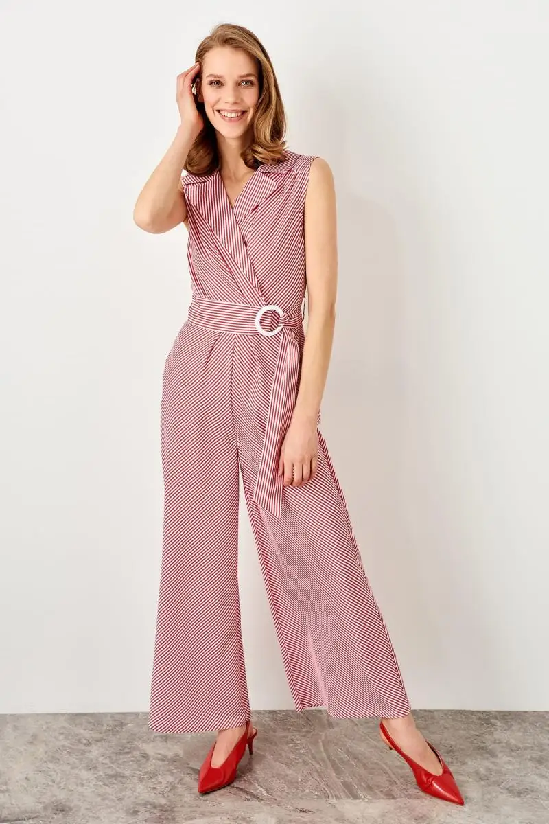 Trendyol комбинезон с красным воротником TWOSS19BY0061| |