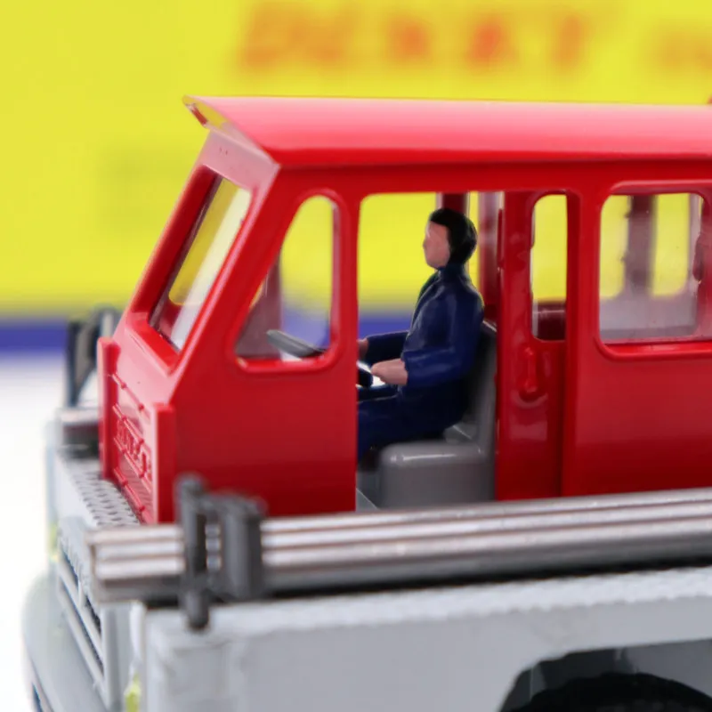 Атлас 1/43 Dinky Toys 885 CAMION SAVIEM S7 кольцо железное литье под давлением модели