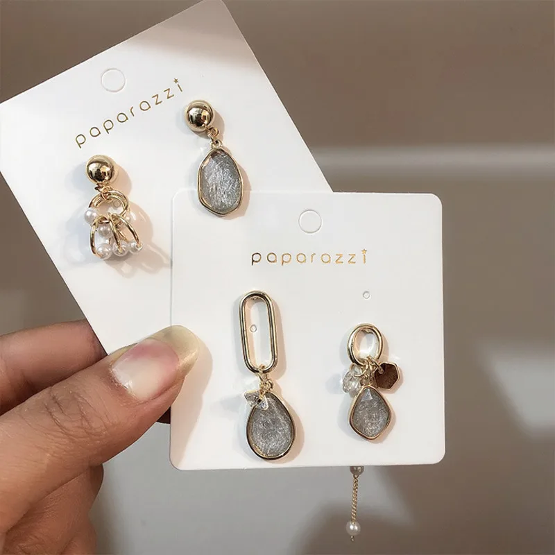 Серьги асимметричные женские в Корейском стиле длинные золотистые