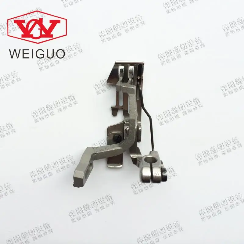 

Pegasus EXT5204 upper and lower synchronous sewing machine presser foot differential teeth three line presser foot 277149-400