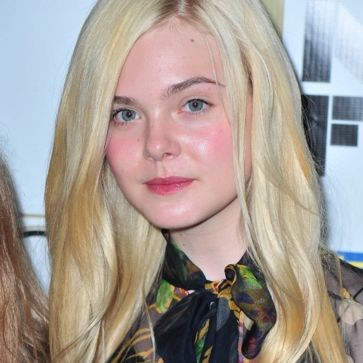 Elle Fanning на прибытии для имбиря и розы премьера 50 ом ежегодном нью йоркском