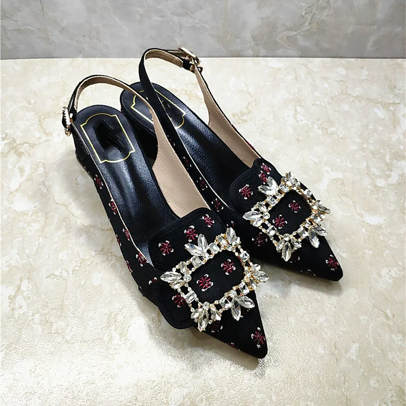 

2019 Spring Women Pumps Shoes Women Embroidered plum High Heels Med Heels Crystal Buckle Strap Pointed Toe Square Shoes Women
