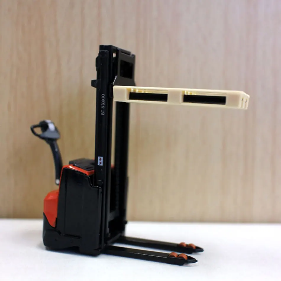 1/24 BT LEVIO вилочный погрузчик и STAXIO модель металлического электрического